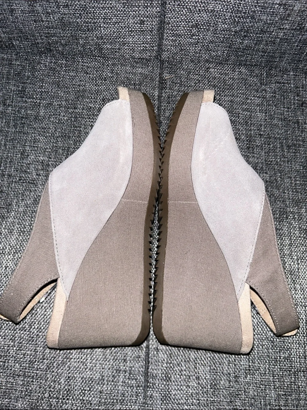 Vionic suede upper